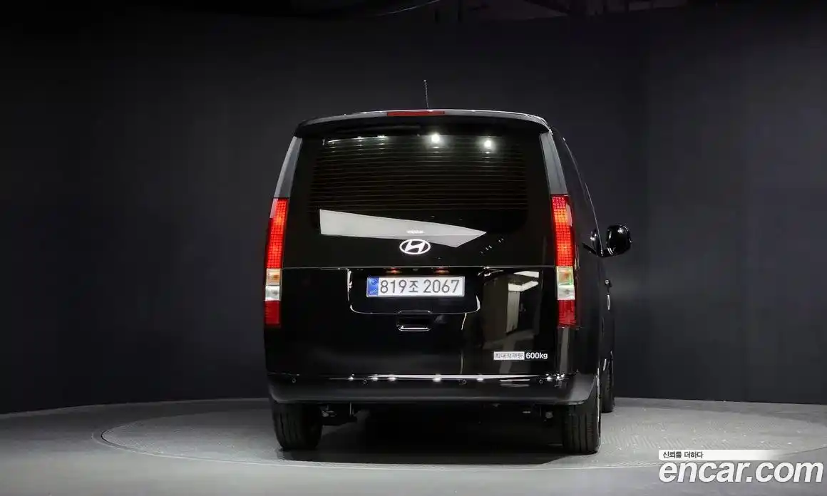 Hyundai Staria 2025 1.6 гидро в Москве № 1903359, фото 4