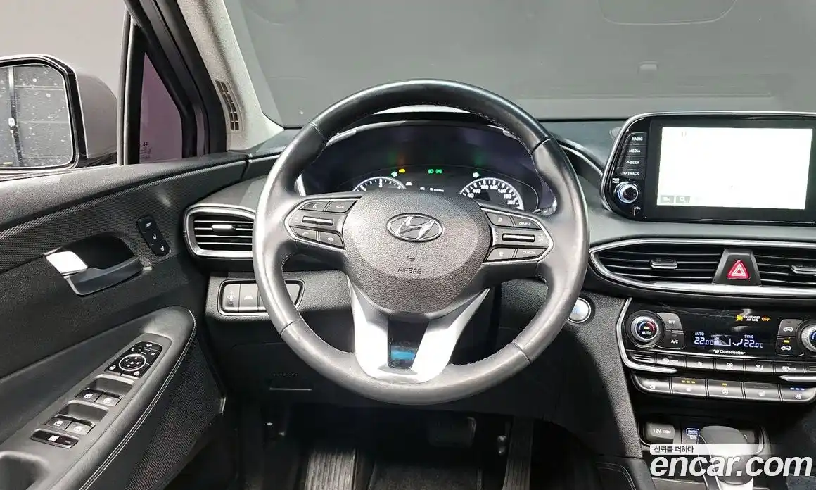 Hyundai Santa Fe 2018 2.2 гидро в Москве № 1903537, фото 13