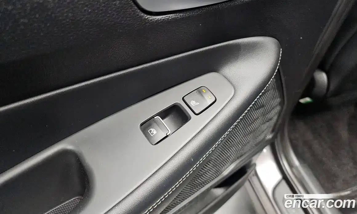 Hyundai Santa Fe 2018 2.2 гидро в Москве № 1903537, фото 19