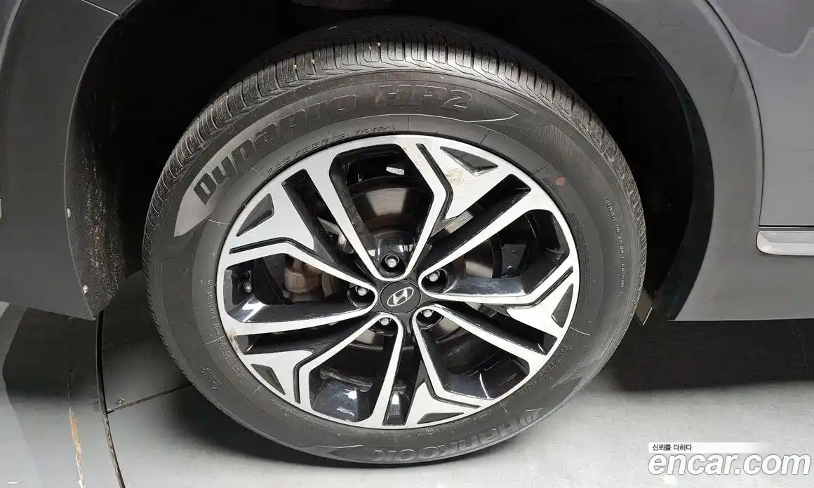 Hyundai Santa Fe 2018 2.2 гидро в Москве № 1903537, фото 5