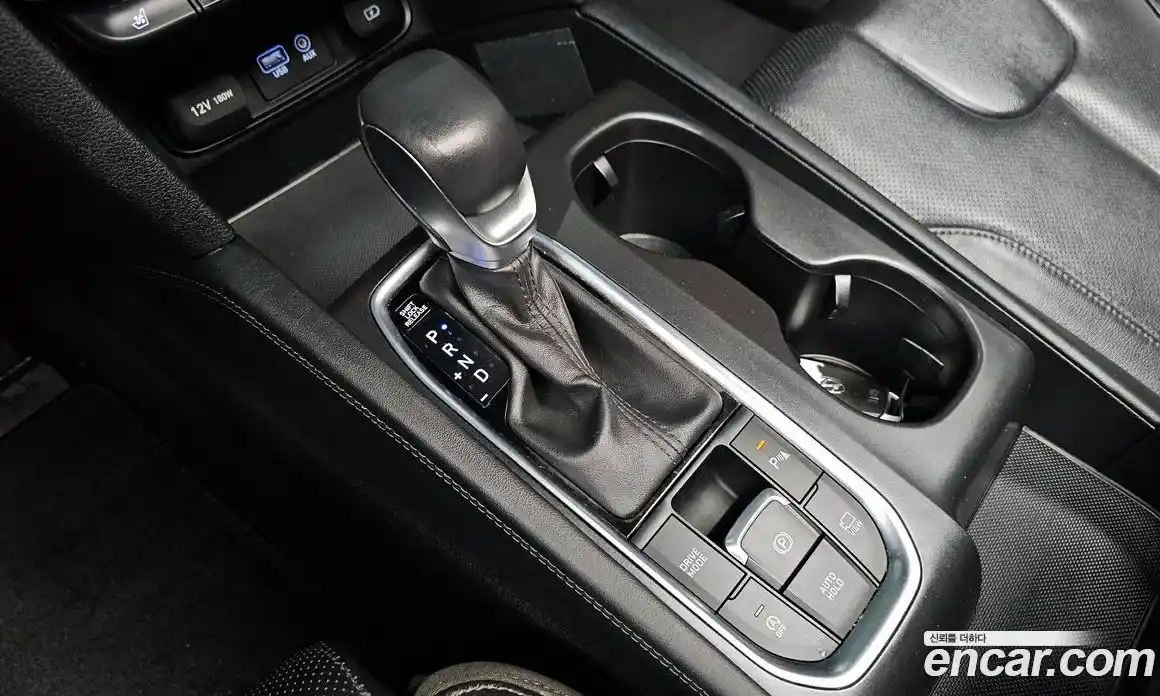 Hyundai Santa Fe 2018 2.2 гидро в Москве № 1903537, фото 9