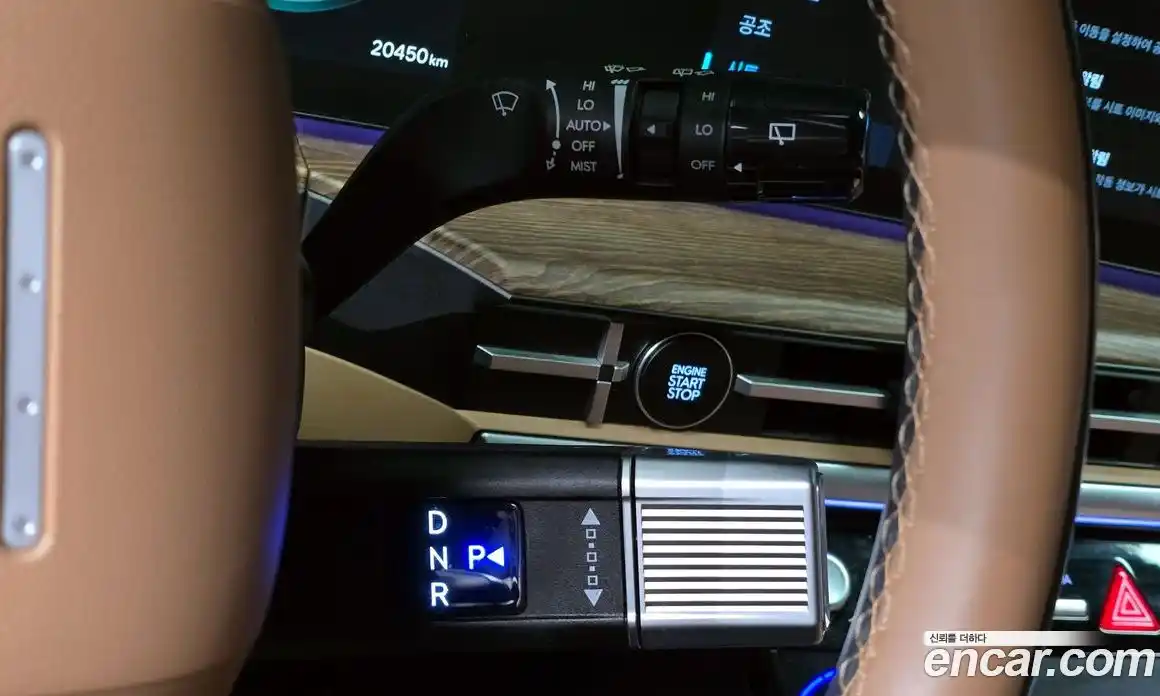 Hyundai Santa Fe 2024 1.6 гидро в Москве № 1903606, фото 9