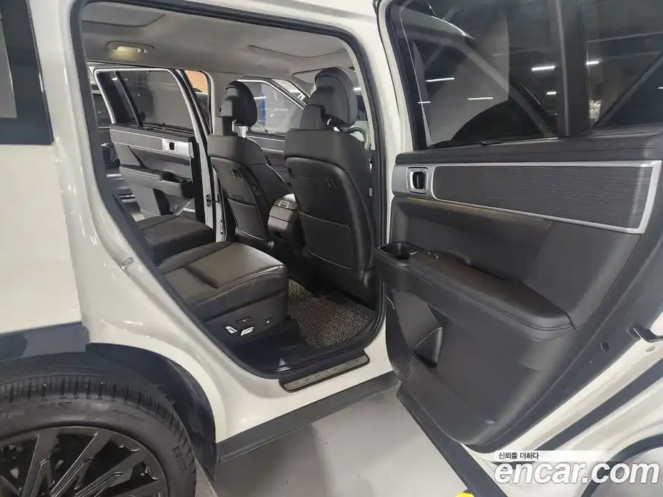 Hyundai Santa Fe 2024 2.5 гидро в Москве № 1903858, фото 13