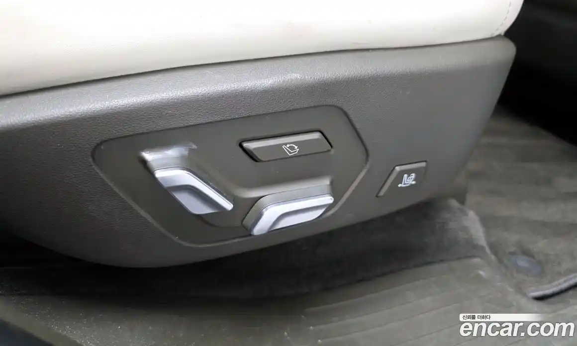 Hyundai Santa Fe 2023 1.6 гидро в Москве № 1903918, фото 42