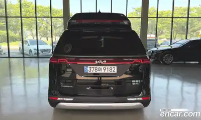 Kia Canival 2023 3.5 гидро в Москве № 1904642, миниатюра 4
