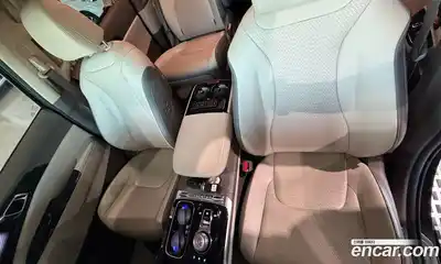 Kia Canival 2023 3.5 гидро в Москве № 1904642, миниатюра 10