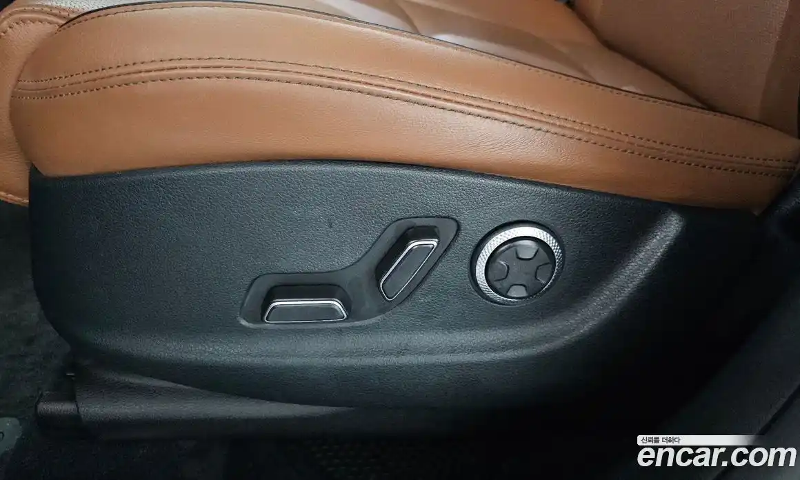 Genesis GV70 2024 2.5 гидро в Москве № 1905390, фото 31