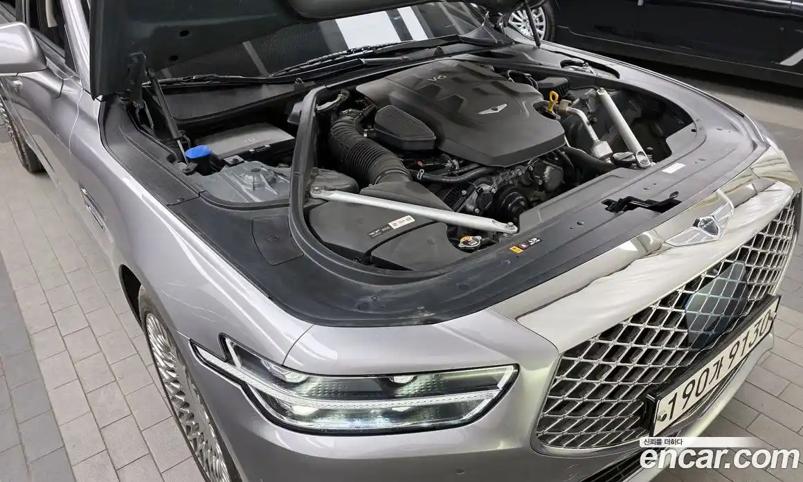 Genesis G90 2019 3.8 гидро в Москве № 1905696, фото 6
