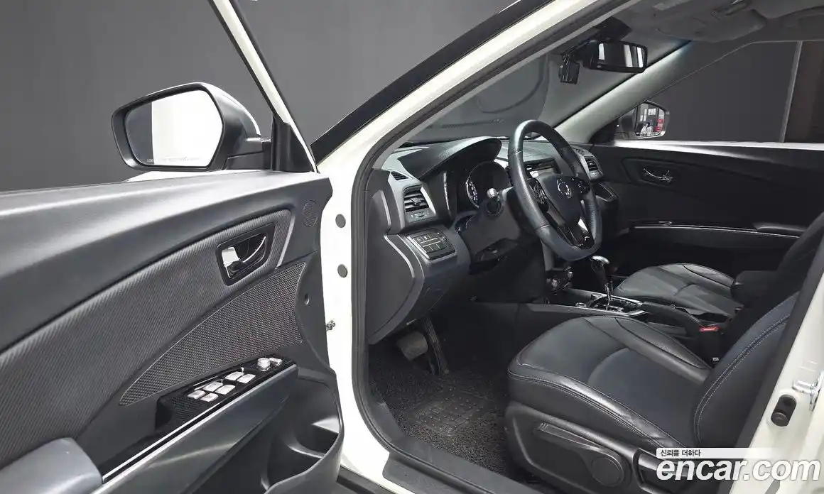 SsangYong TIBOLI 2018 1.6 гидро в Москве № 1905921, фото 17