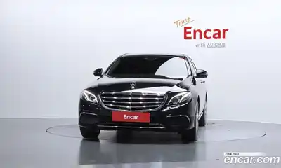 Mercedes-Benz E-Class 2019 2.0 гидро в Москве № 1906328, миниатюра 3