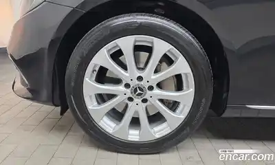 Mercedes-Benz E-Class 2019 2.0 гидро в Москве № 1906328, миниатюра 5