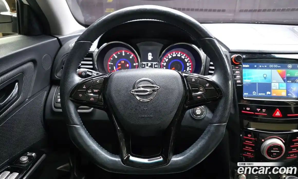 SsangYong TIBOLI 2017 1.6 гидро в Москве № 1906374, фото 13