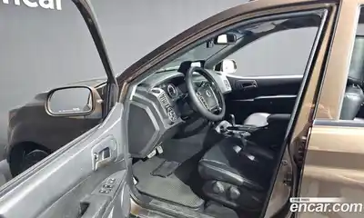SsangYong Korando 2014 2.0 гидро в Москве № 1906736, миниатюра 10
