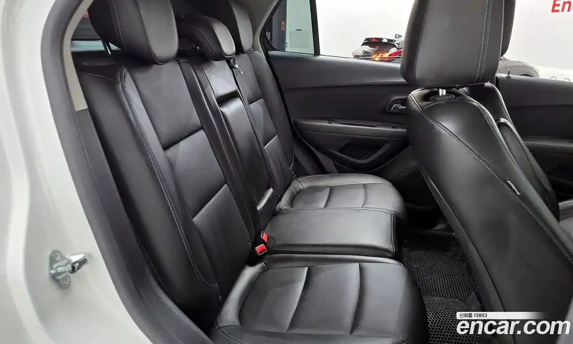 Chevrolet Trax 2016 1.6 гидро в Москве № 1907470, фото 17