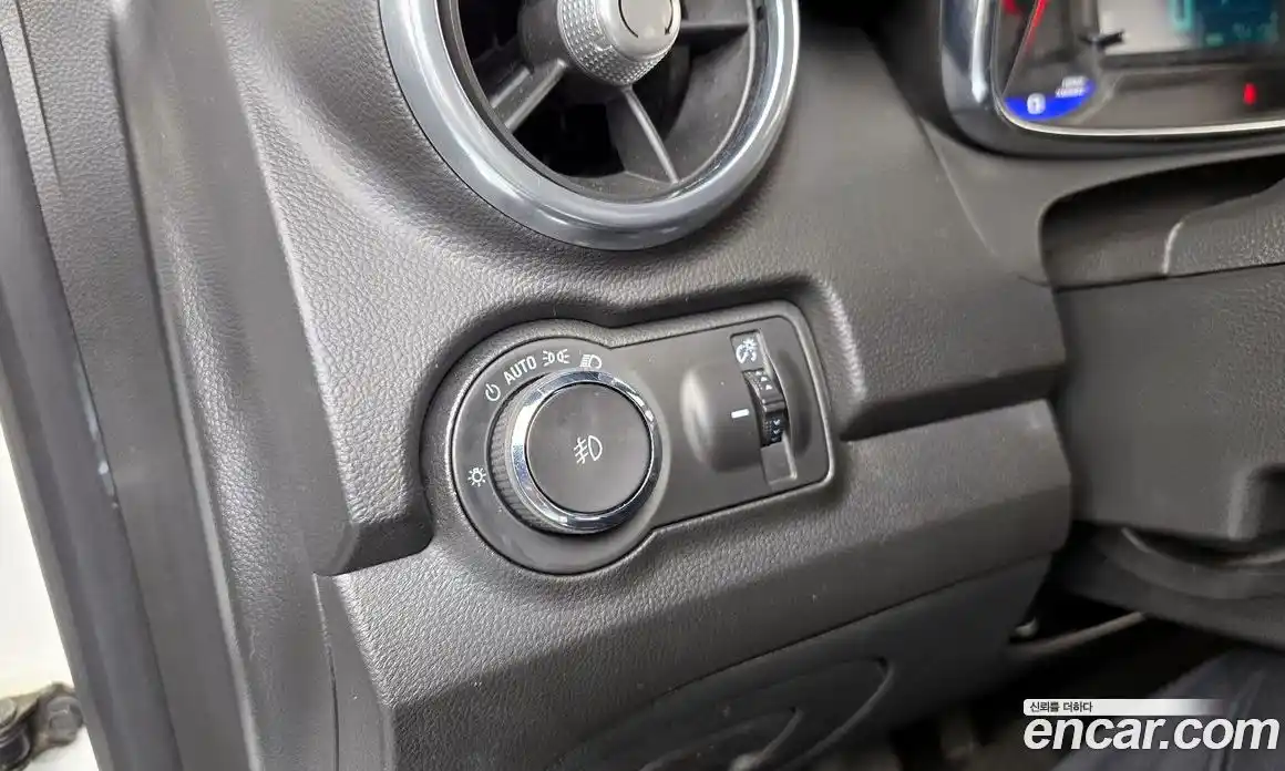 Chevrolet Trax 2016 1.6 гидро в Москве № 1907470, фото 28