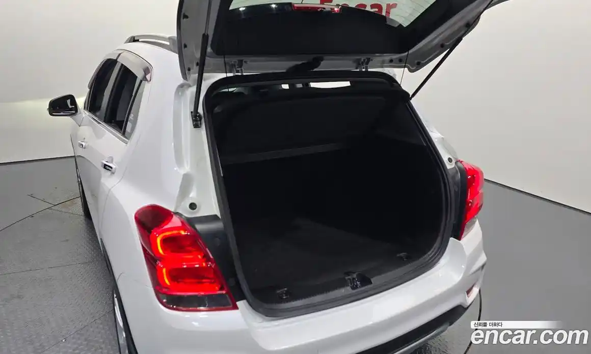 Chevrolet Trax 2016 1.4 гидро в Москве № 1907532, фото 24
