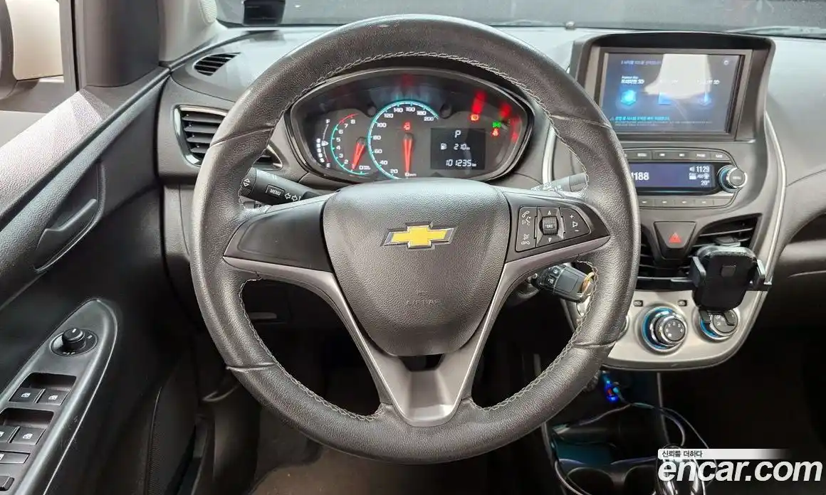 Chevrolet Spark 2016 1.0 гидро в Москве, фото 14