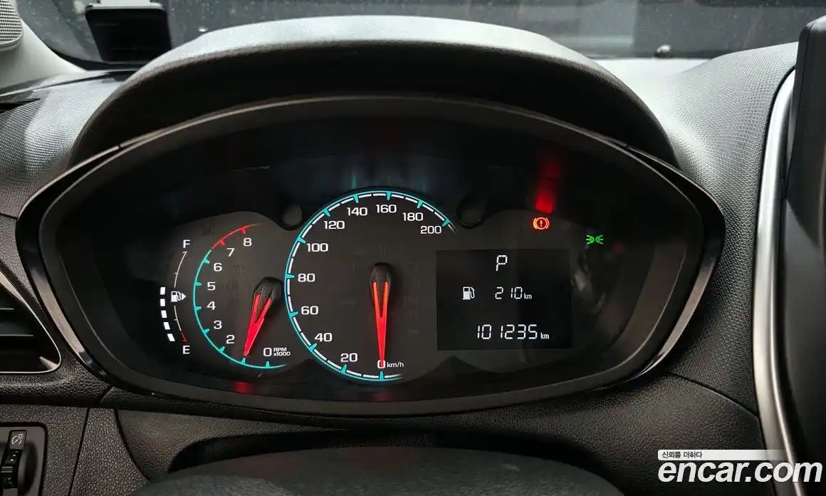 Chevrolet Spark 2016 1.0 гидро в Москве, фото 8