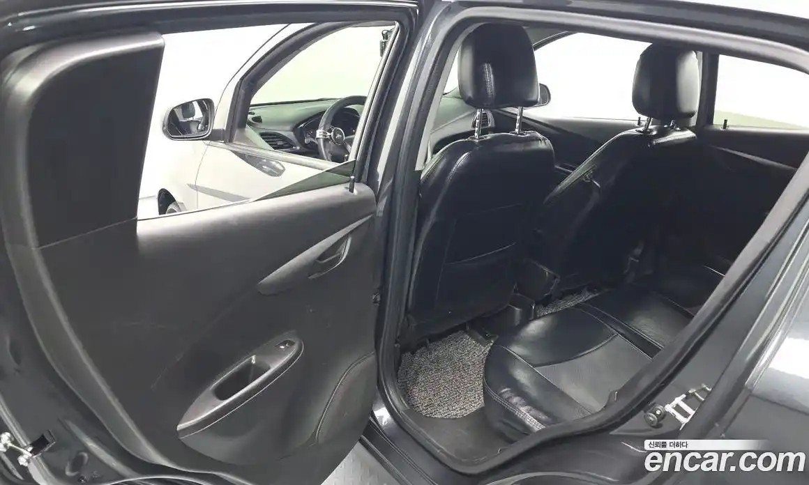 Chevrolet Spark 2017 1.0 гидро в Москве, фото 11