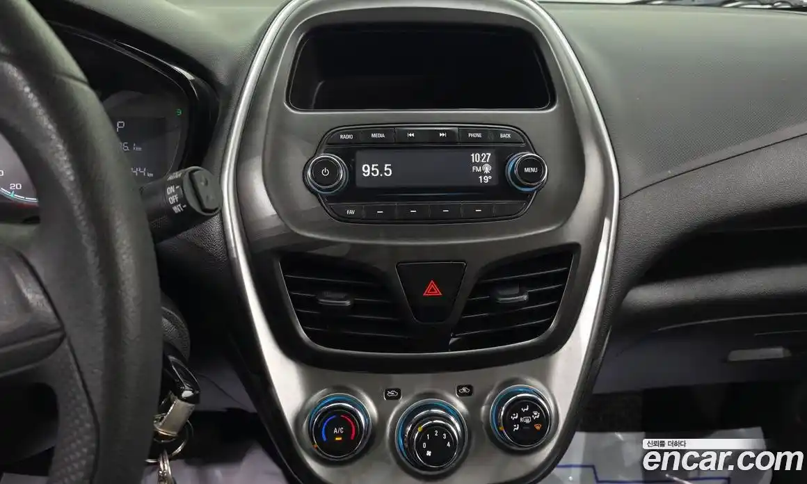 Chevrolet Spark 2017 1.0 гидро в Москве, фото 16