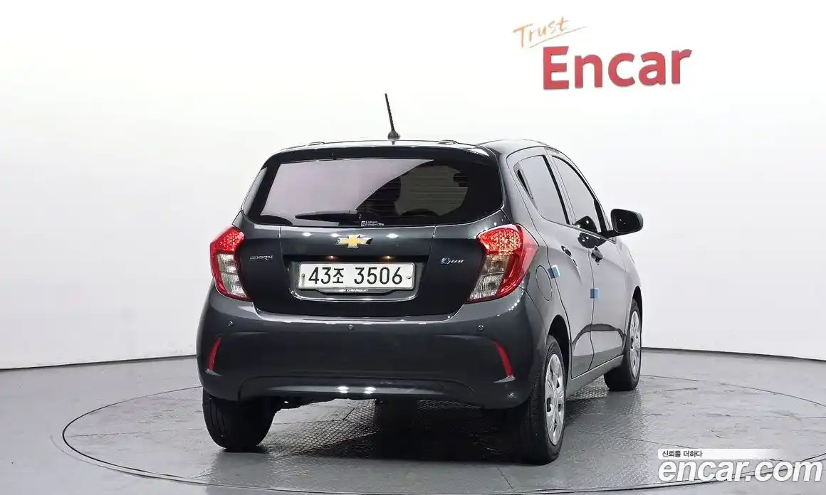 Chevrolet Spark 2017 1.0 гидро в Москве, фото 4