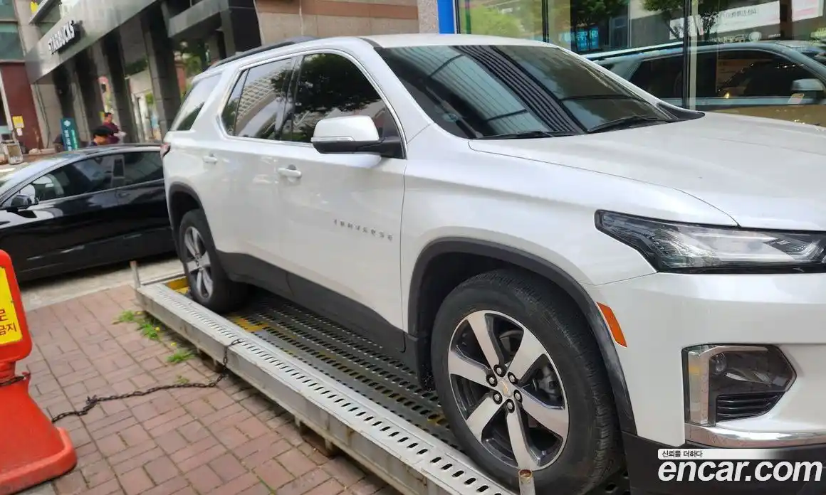 Chevrolet Traverse 2023 3.6 гидро в Москве № 1908161, фото 4