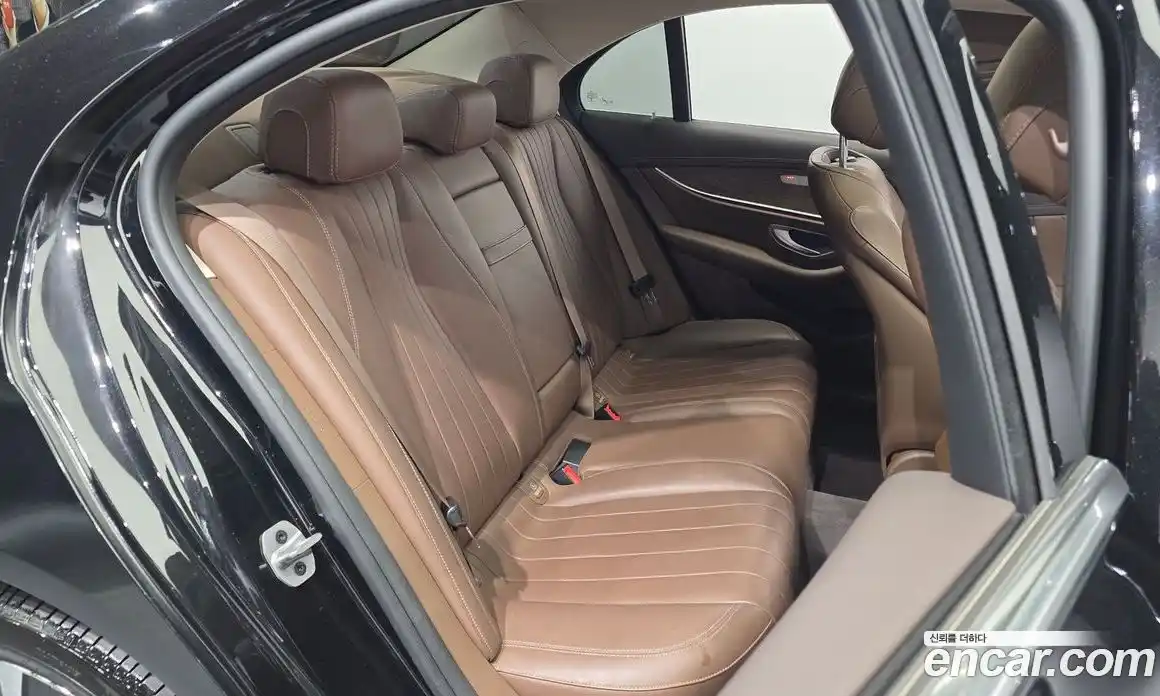 Mercedes-Benz E-Class 2019 2.0 гидро в Москве № 1910332, фото 16