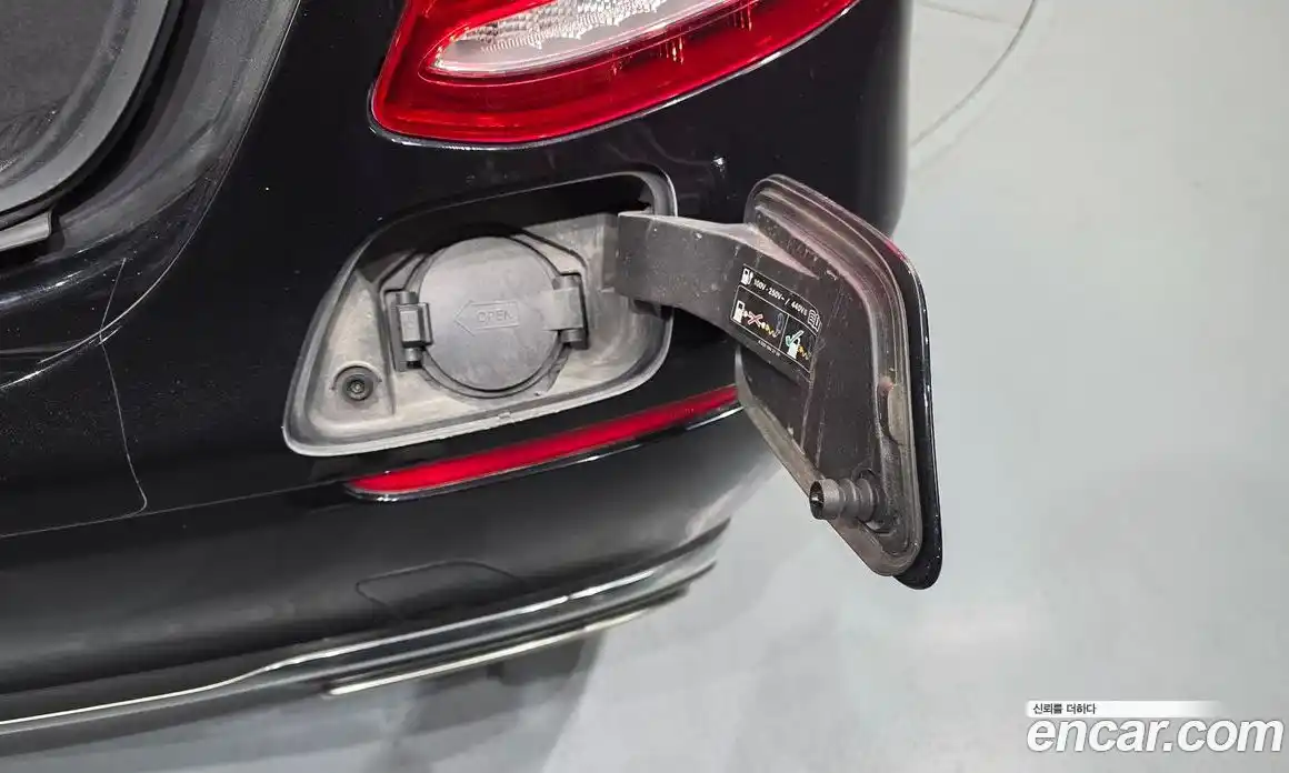 Mercedes-Benz E-Class 2019 2.0 гидро в Москве № 1910332, фото 27