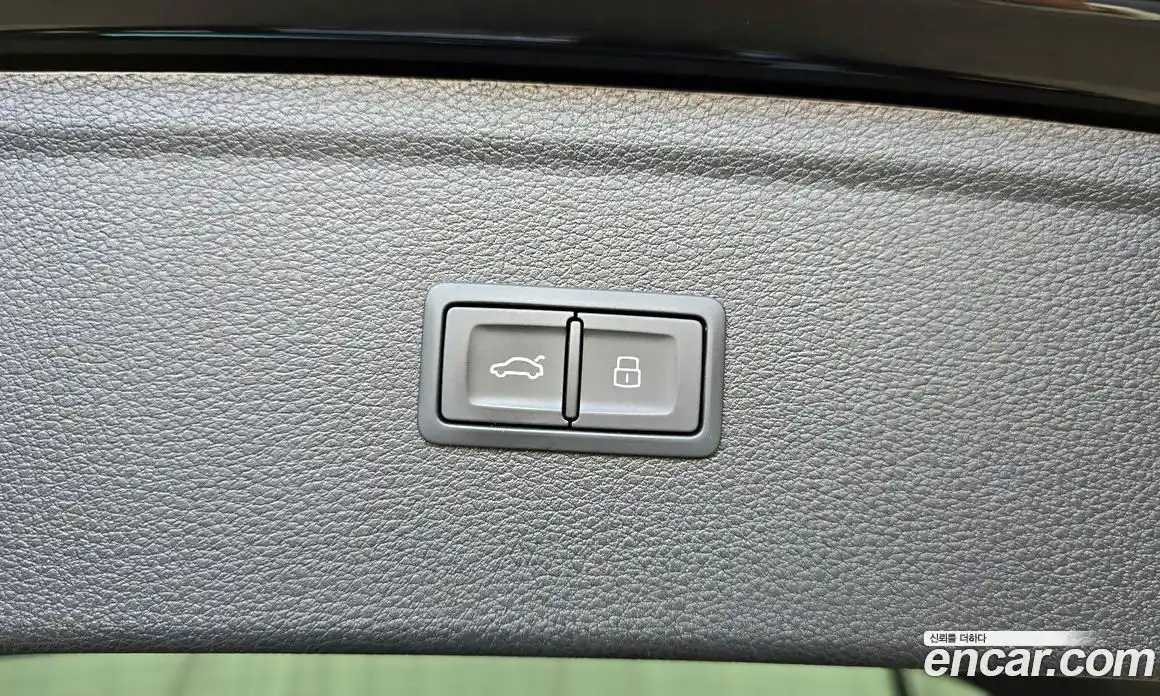 Audi SQ5 2023 3.0 гидро в Москве № 1910645, фото 16