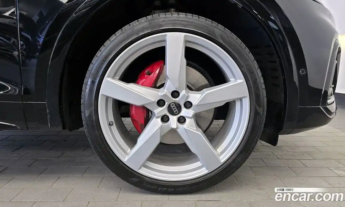 Audi SQ5 2023 3.0 гидро в Москве № 1910645, фото 7