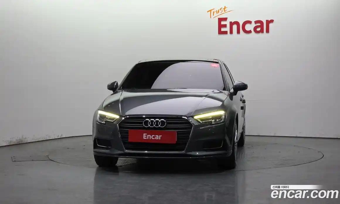 Audi A3 2018 2.0 гидро в Москве № 1910754, фото 3