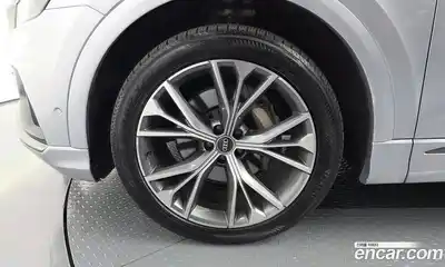 Audi Q8 2021 3.0 гидро в Москве № 1911447, миниатюра 5