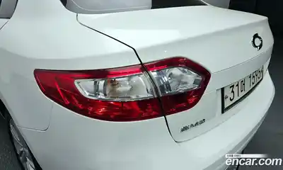 Renault SM3 2017 1.6 гидро в Москве № 1912831, миниатюра 9
