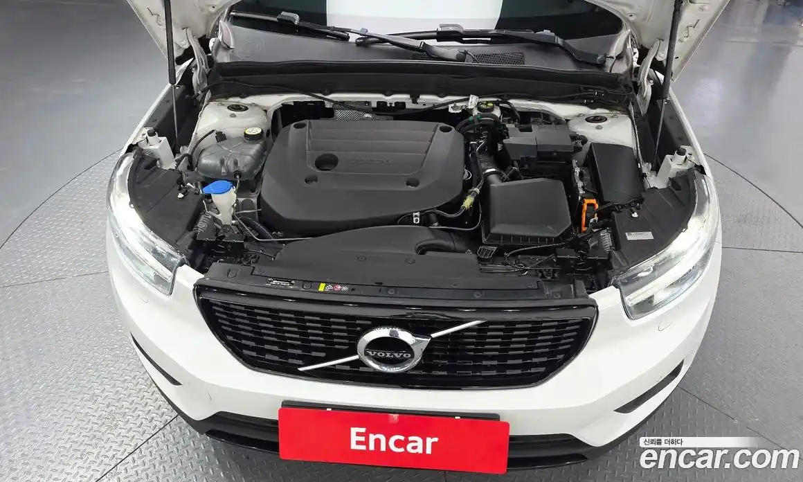 Volvo XC40 2020 2.0 гидро в Москве № 1913073, фото 6