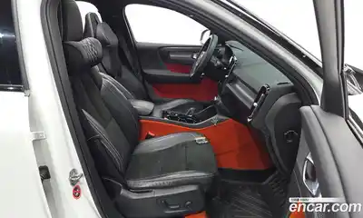Volvo XC40 2020 2.0 гидро в Москве № 1913073, миниатюра 10