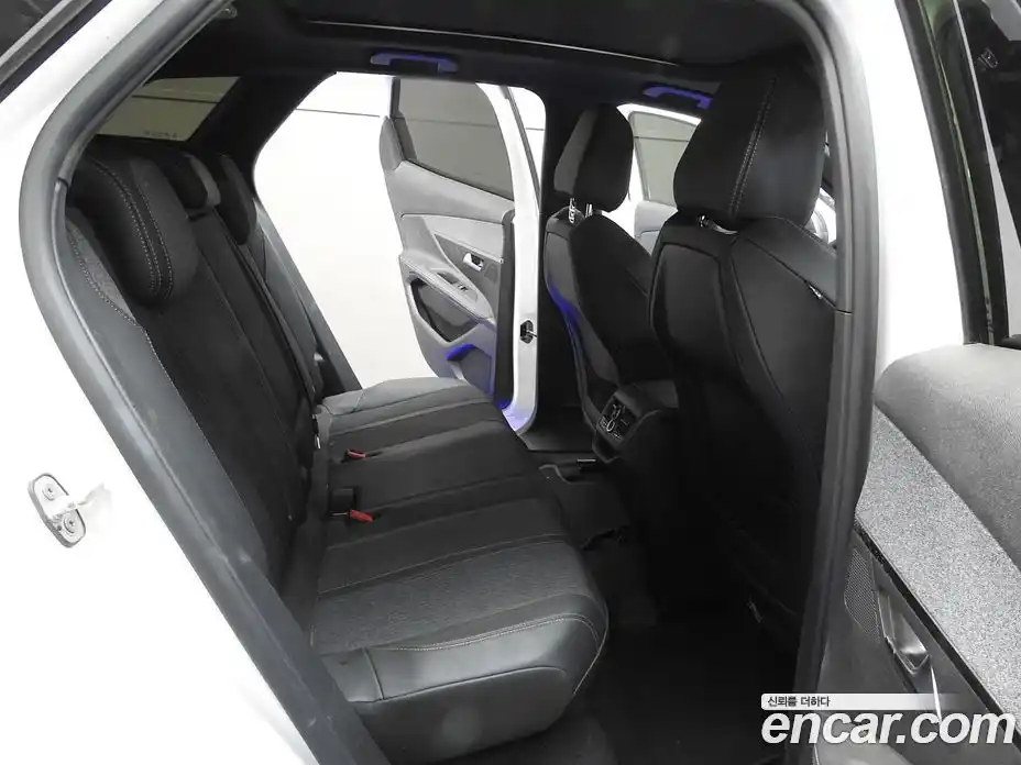 Peugeot 3008 2019 1.5 гидро в Москве, фото 11