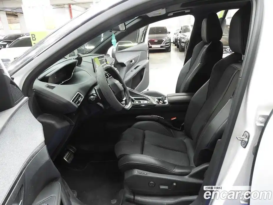 Peugeot 3008 2019 1.5 гидро в Москве, фото 12