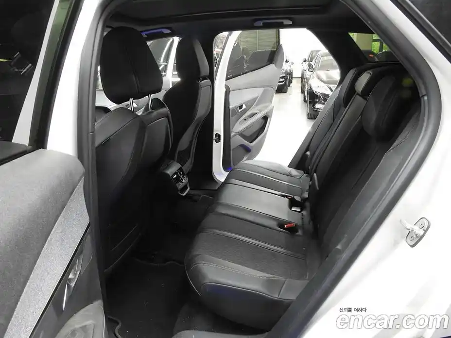 Peugeot 3008 2019 1.5 гидро в Москве, фото 13