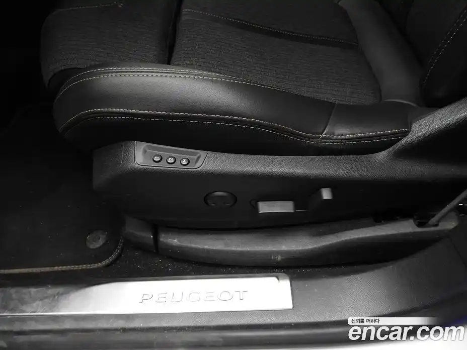 Peugeot 3008 2019 1.5 гидро в Москве, фото 14