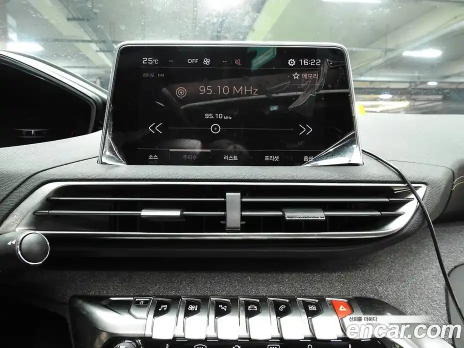 Peugeot 3008 2019 1.5 гидро в Москве, фото 18