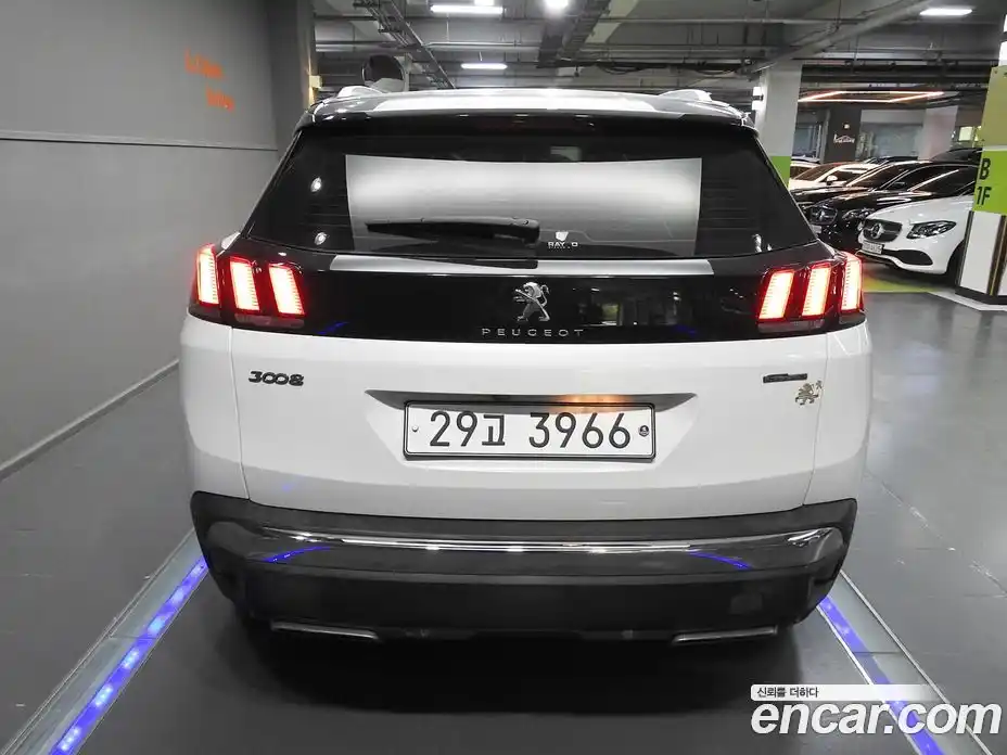 Peugeot 3008 2019 1.5 гидро в Москве, фото 4