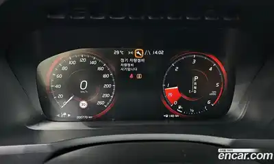 Volvo XC90 2019 2.0 гидро в Москве № 1913353, миниатюра 8