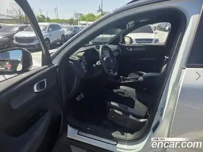 Volvo XC40 2022 2.0 гидро в Москве № 1913534, миниатюра 5
