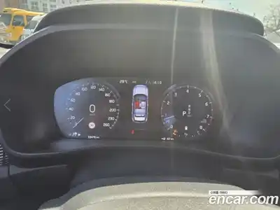 Volvo XC40 2022 2.0 гидро в Москве № 1913534, миниатюра 8