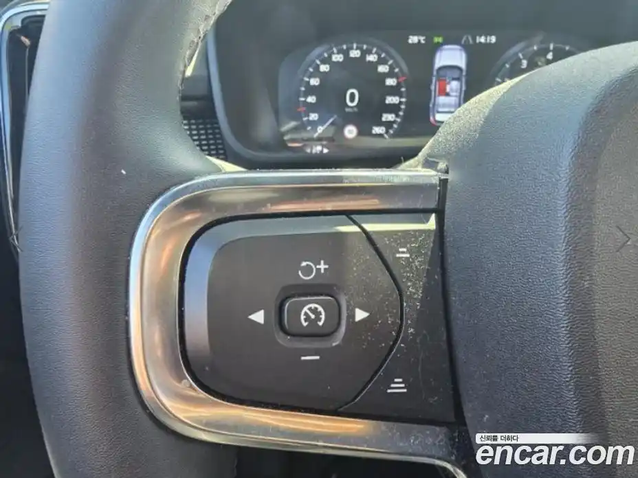 Volvo XC40 2022 2.0 гидро в Москве № 1913534, фото 9