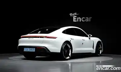 Porsche Taycan 2020 0.1 гидро в Москве № 1913953, миниатюра 2
