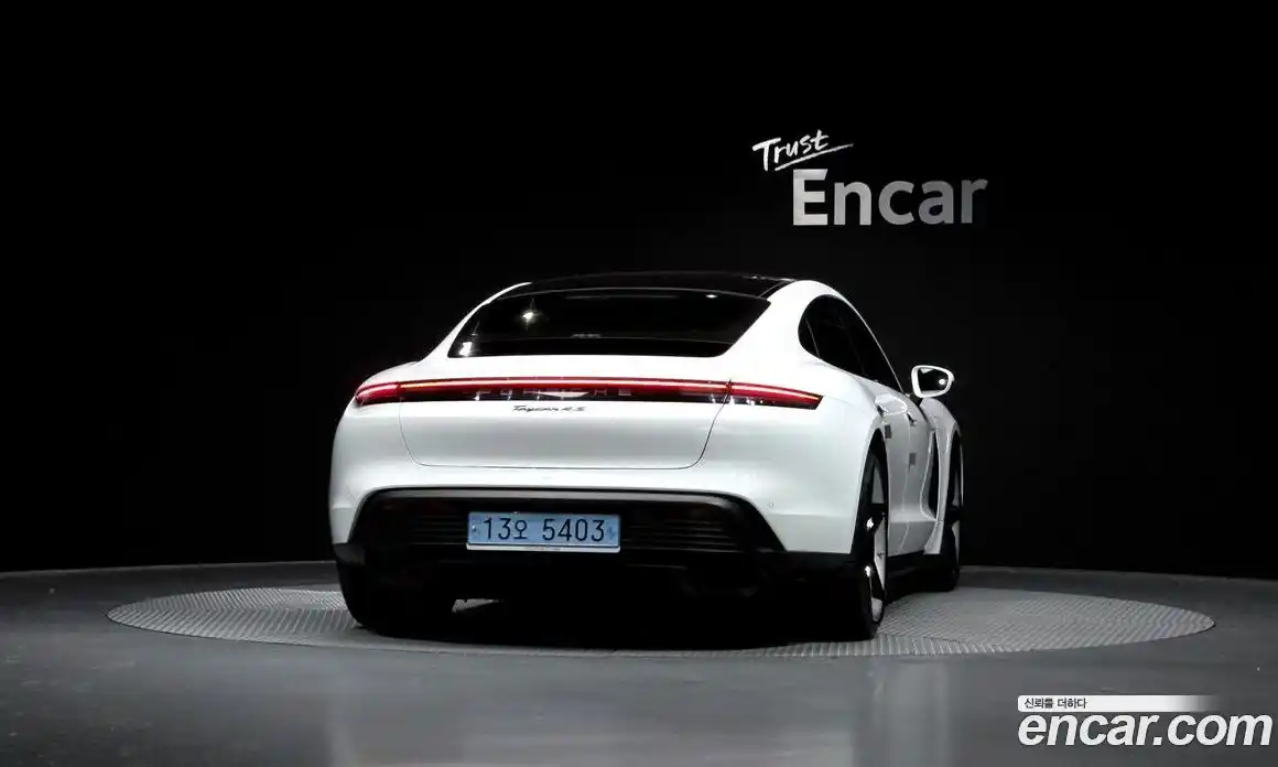 Porsche Taycan 2020 0.1 гидро в Москве № 1913953, фото 4