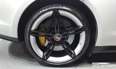 Porsche Taycan 2020 0.1 гидро в Москве № 1913953, миниатюра 5