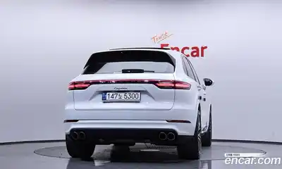 Porsche Cayenne 2023 3.0 гидро в Москве № 1914099, миниатюра 4