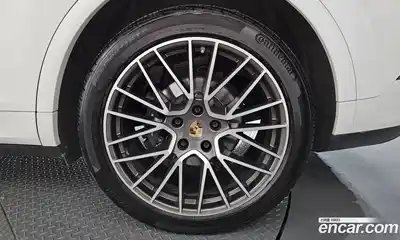 Porsche Cayenne 2023 3.0 гидро в Москве № 1914099, миниатюра 7